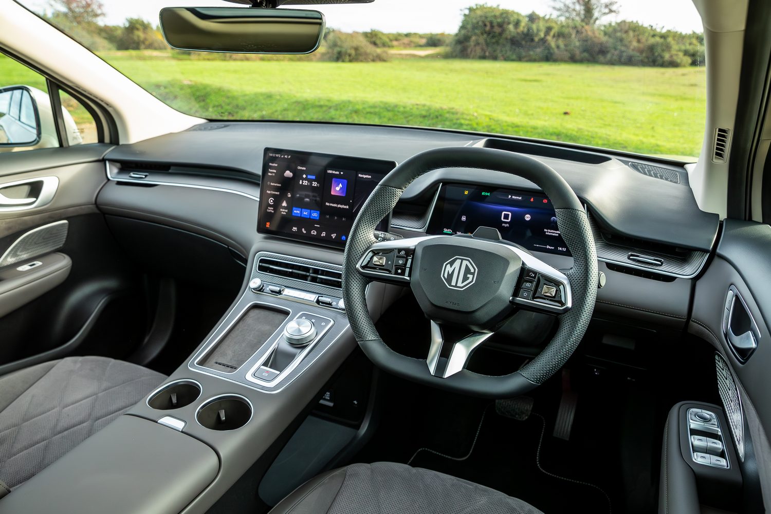 MG S6 EV (2026) MG S6 EV (2026)