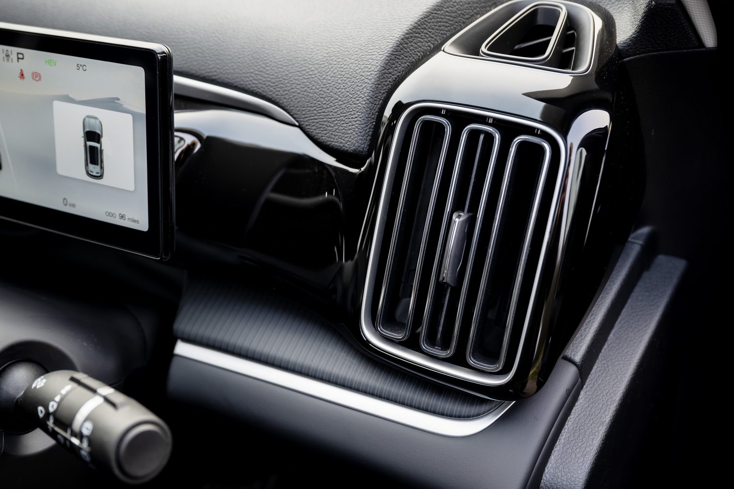 BYD Sealion 5 DM-i (2026) BYD Sealion 5 DM-i (2026)