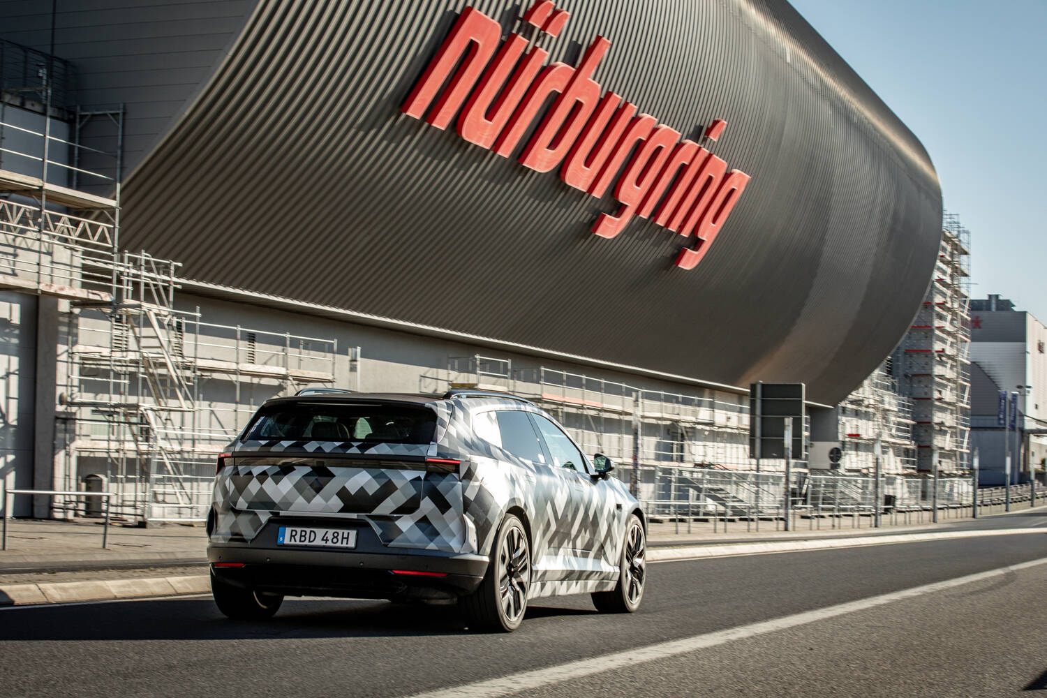 polestar-4-suv-goes-on-sale-in-september-car-and-motoring-news-by