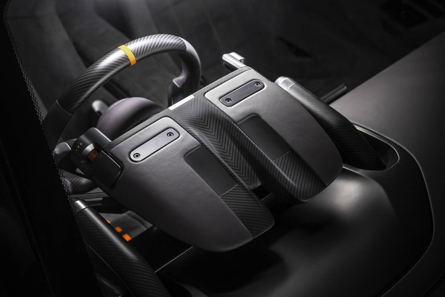McLaren McL 6GT