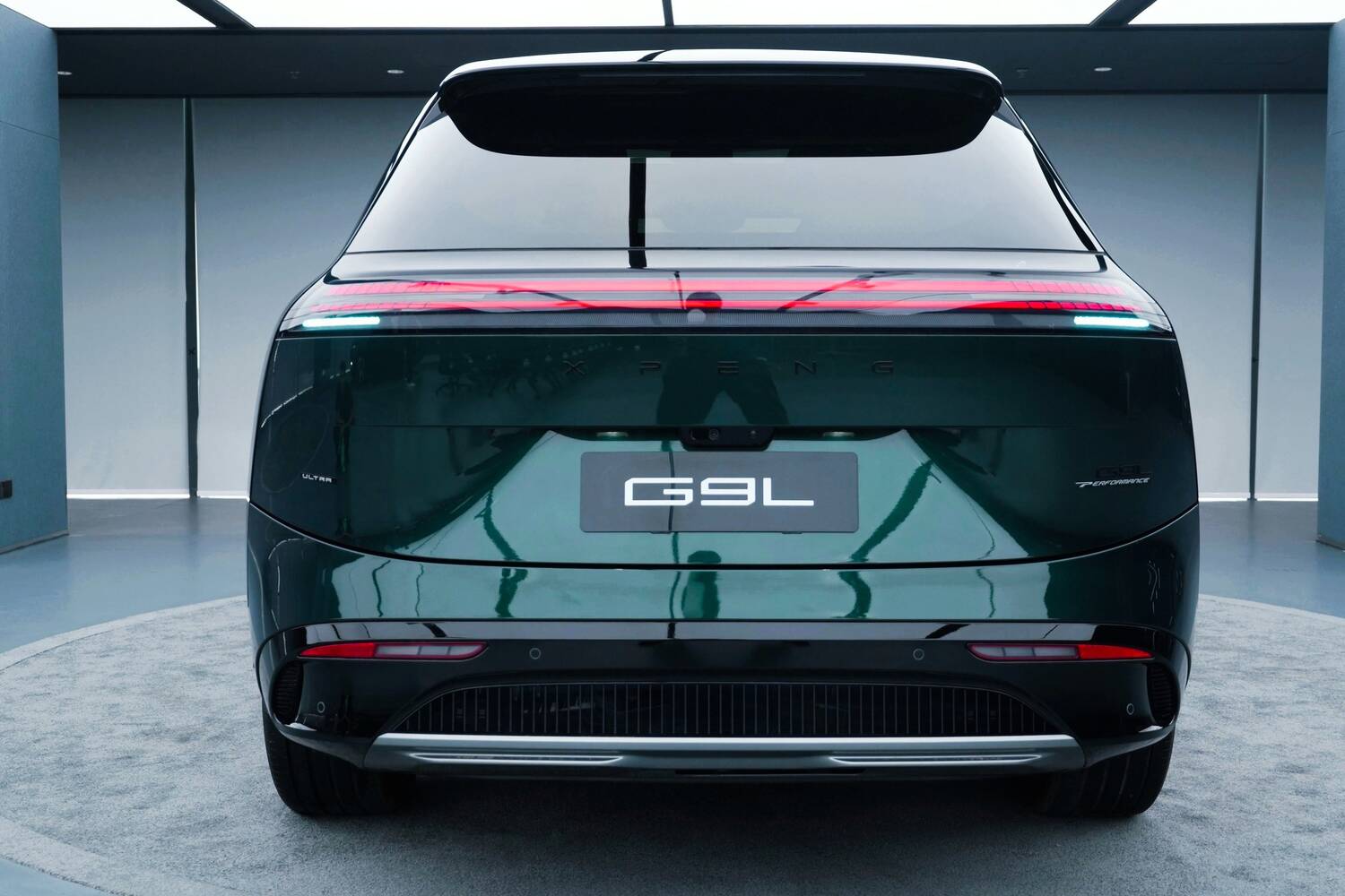 Xpeng G9L