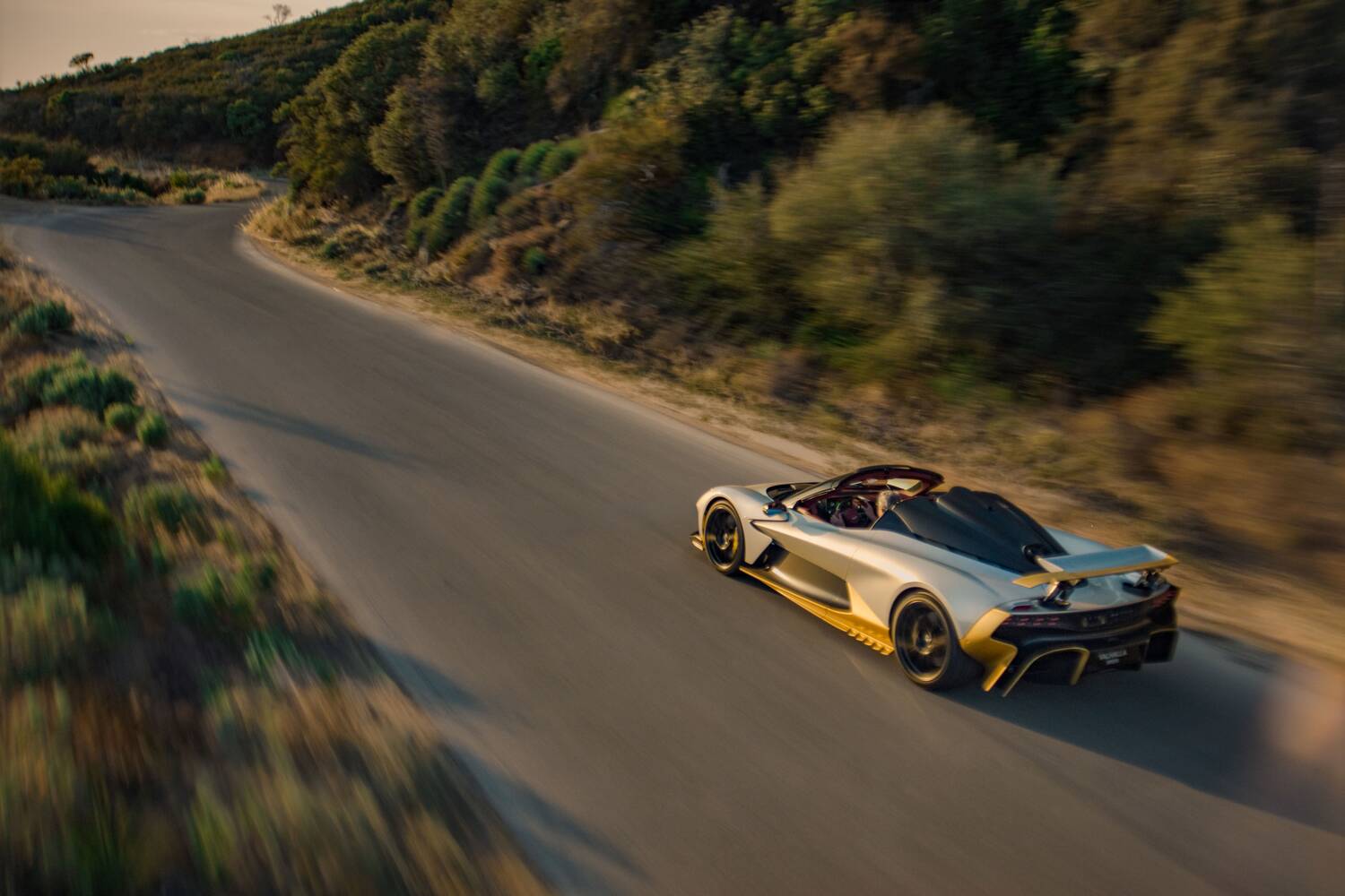 Aston Martin Valhalla Spider