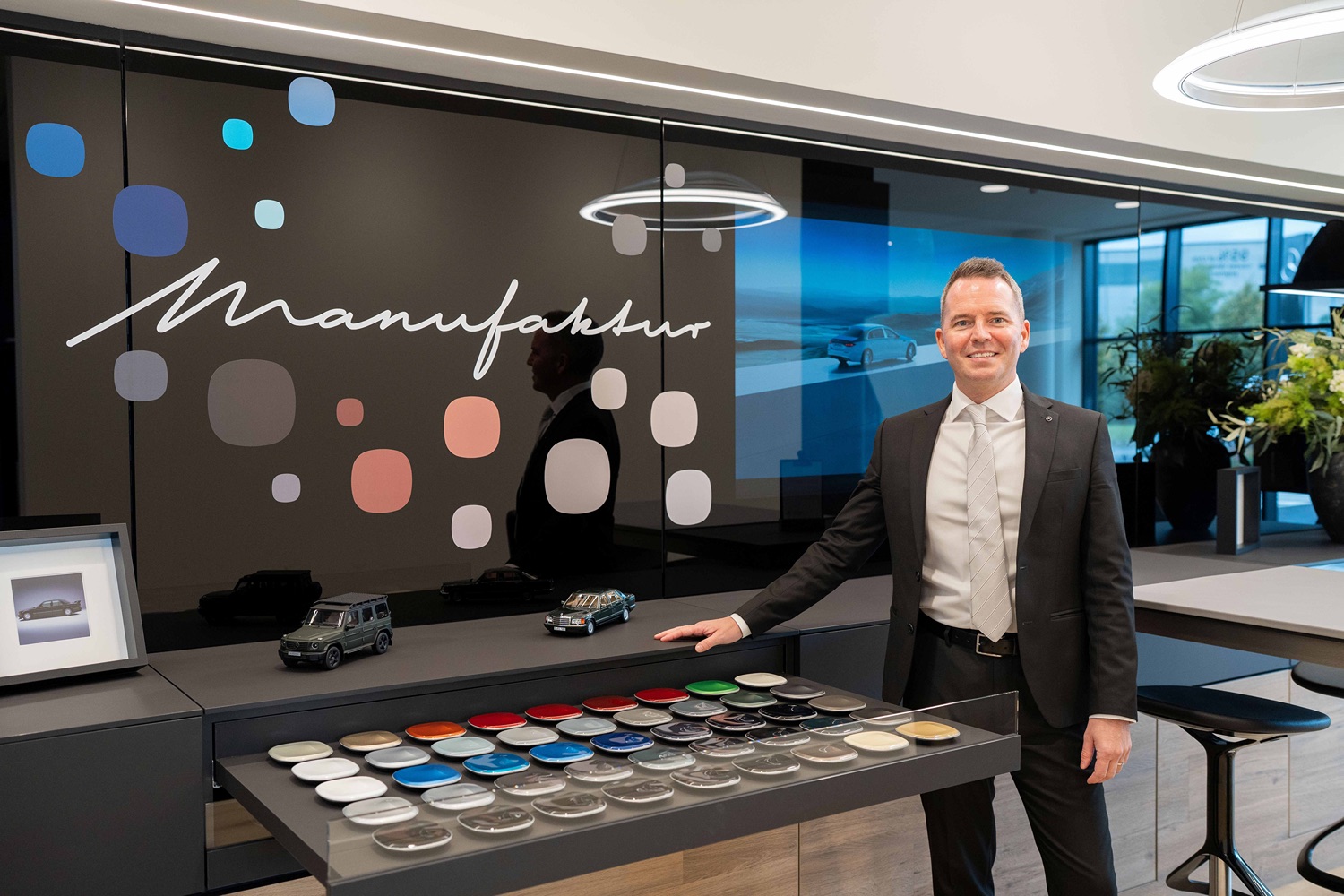New Mercedes-Benz North Dublin Showroom Ireland