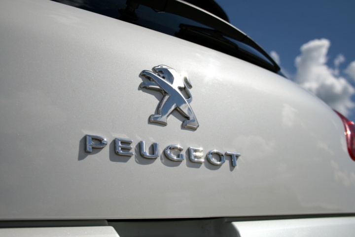 Peugeot 3008 HYbrid4