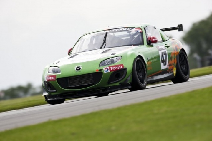 Mazda MX-5 GT4 race car Mazda MX-5 GT4 race car