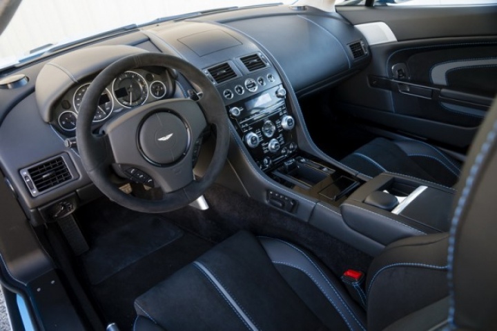 Aston Martin V12 Vantage S