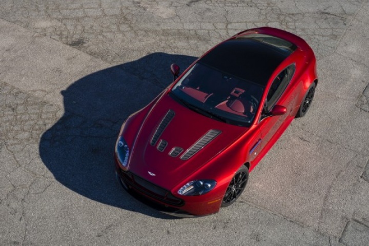 Aston Martin V12 Vantage S