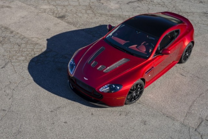 Aston Martin V12 Vantage S