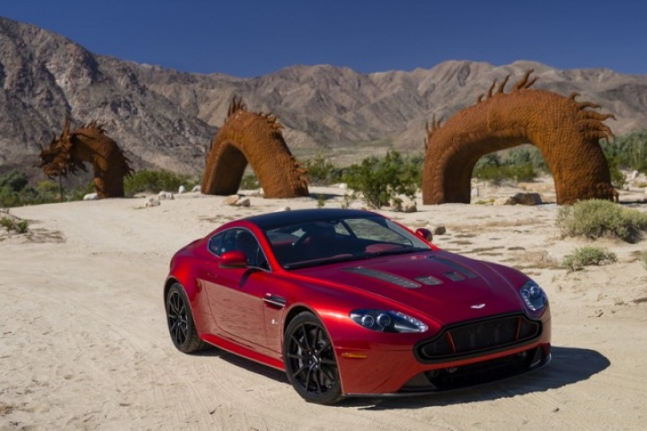 Aston Martin V12 Vantage S