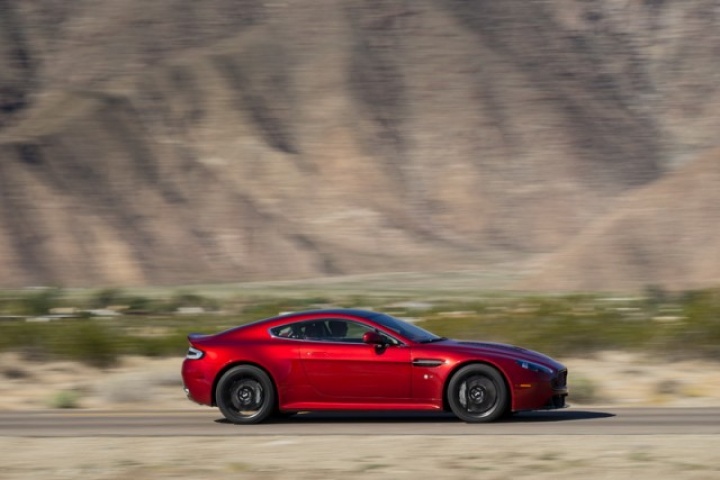 Aston Martin V12 Vantage S