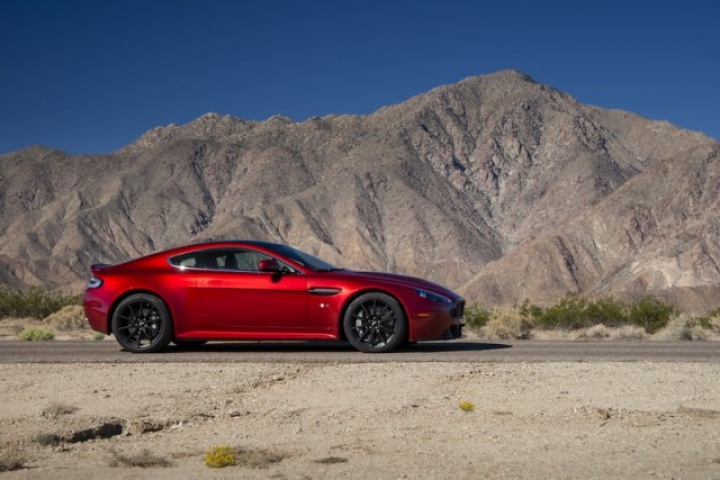 Aston Martin V12 Vantage S