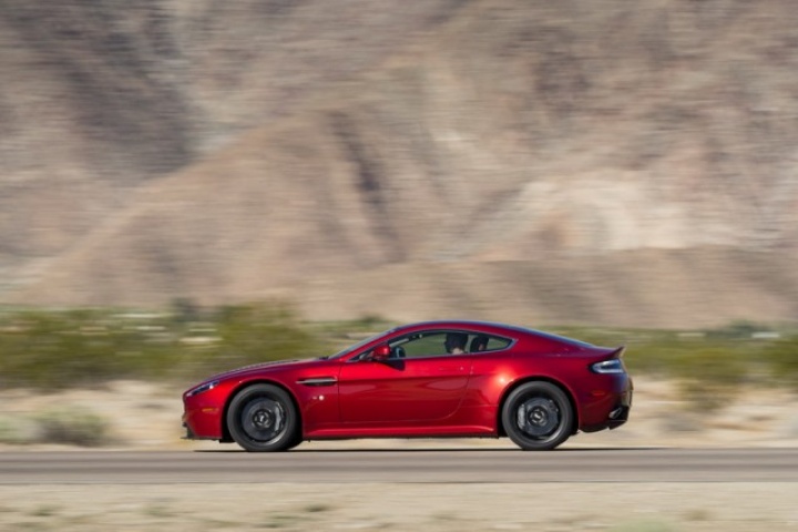 Aston Martin V12 Vantage S