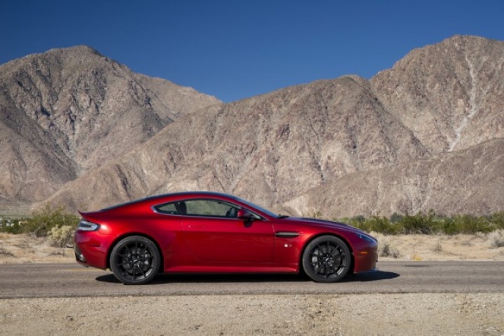 Aston Martin V12 Vantage S
