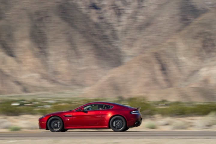 Aston Martin V12 Vantage S