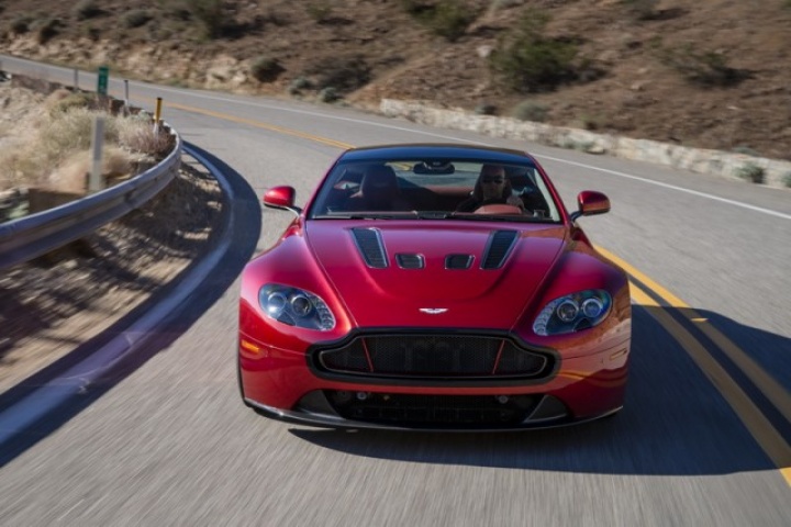 Aston Martin V12 Vantage S