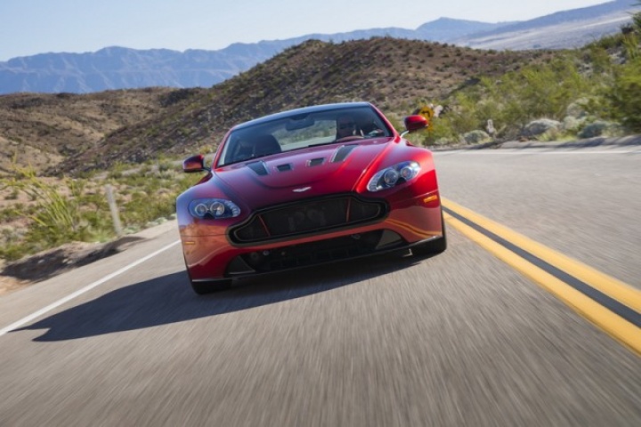 Aston Martin V12 Vantage S