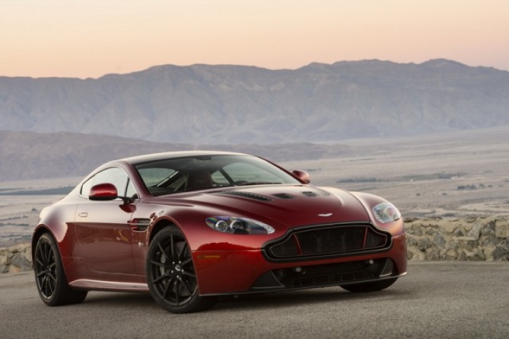 Aston Martin V12 Vantage S