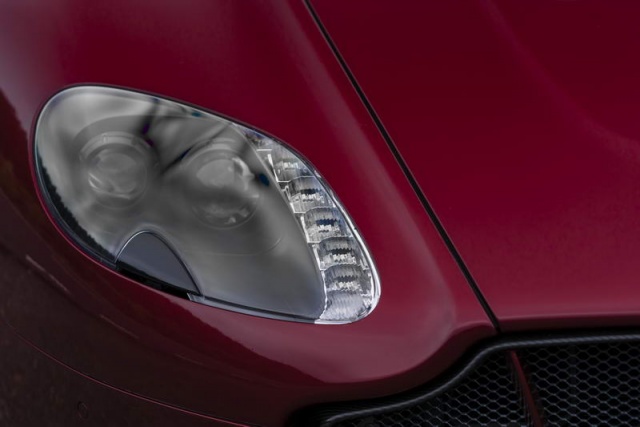 Aston Martin V12 Vantage S Roadster