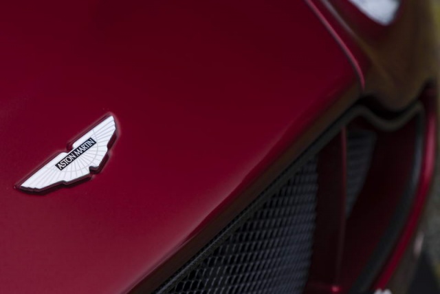 Aston Martin V12 Vantage S Roadster