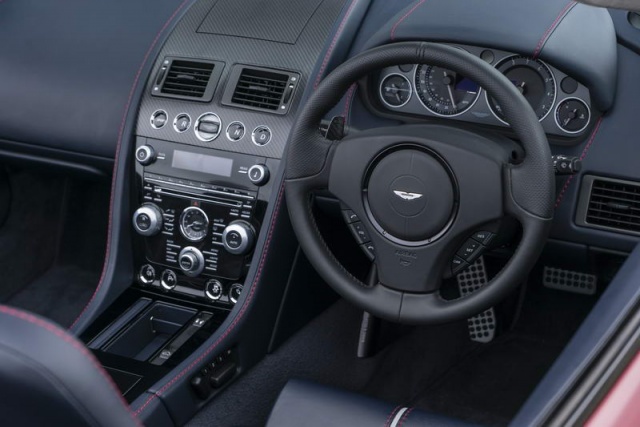 Aston Martin V12 Vantage S Roadster