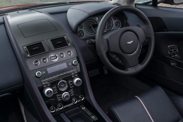 Aston Martin V12 Vantage S Roadster