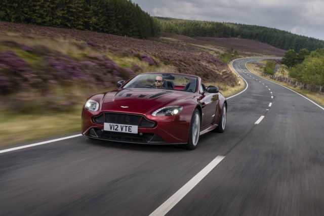 Aston Martin V12 Vantage S Roadster