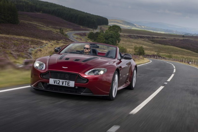 Aston Martin V12 Vantage S Roadster
