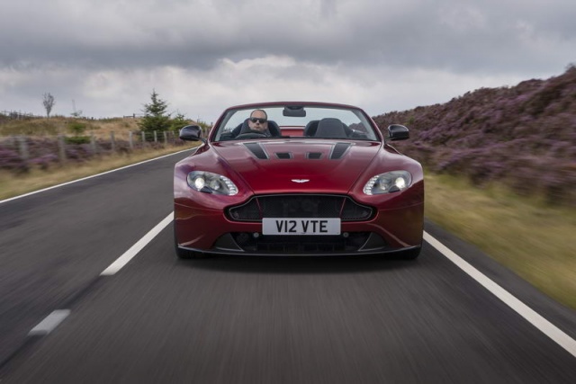 Aston Martin V12 Vantage S Roadster