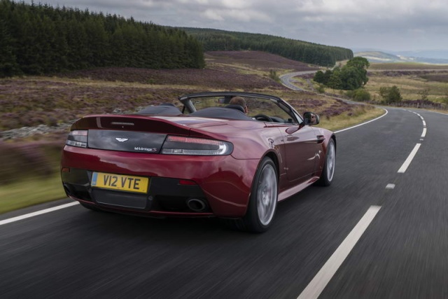 Aston Martin V12 Vantage S Roadster