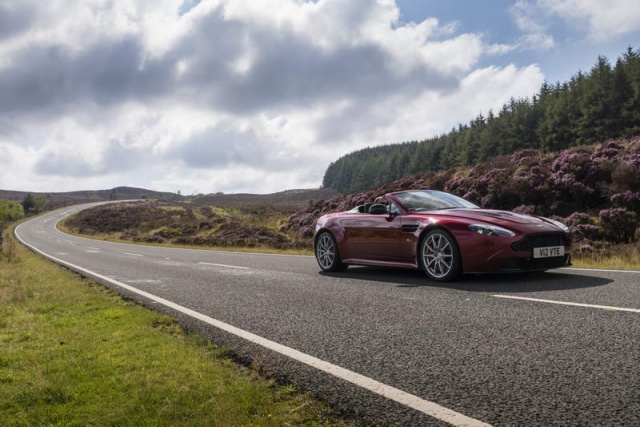 Aston Martin V12 Vantage S Roadster