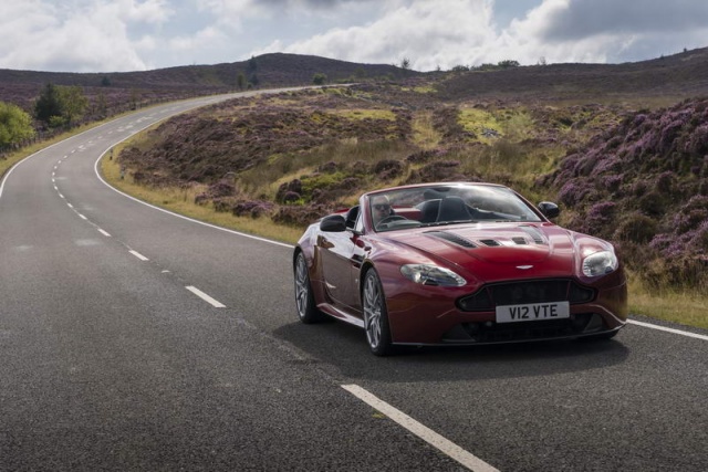 Aston Martin V12 Vantage S Roadster