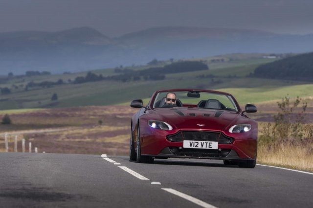 Aston Martin V12 Vantage S Roadster