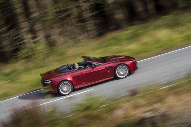 Aston Martin V12 Vantage S Roadster