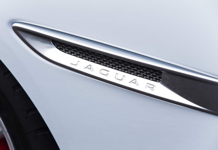 Jaguar XE 3.0 V6 S prototype