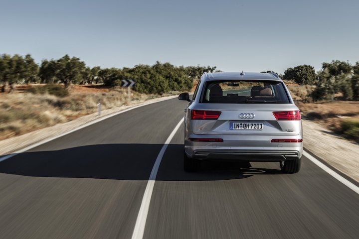 Audi Q7 e-tron hybrid