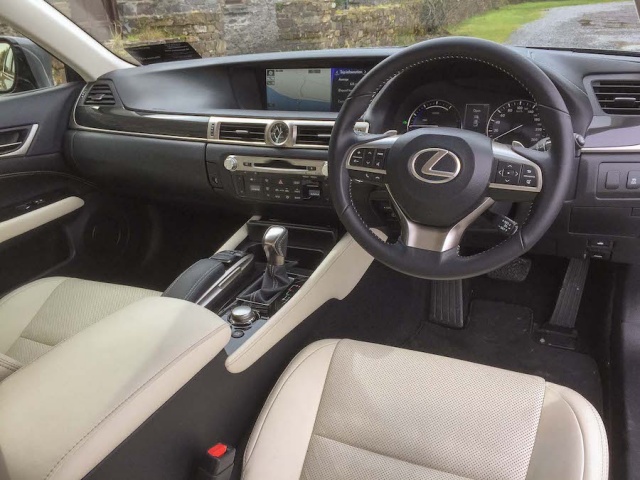 Lexus GS 300h