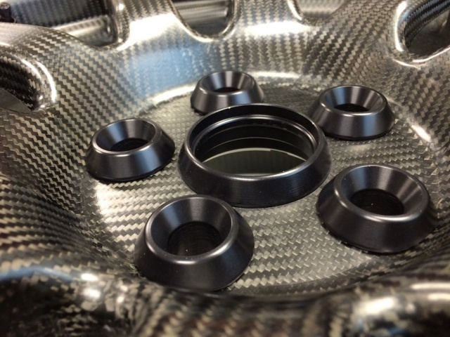 Ford GT will come with optional carbon fibre wheels