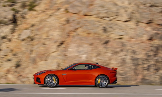 Jaguar F-Type SVR