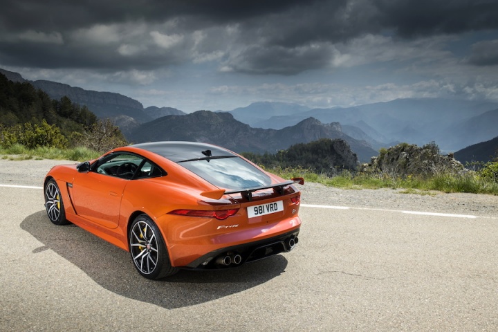 Jaguar F-Type SVR