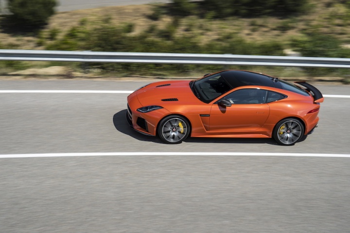 Jaguar F-Type SVR