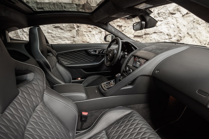 Jaguar F-Type SVR