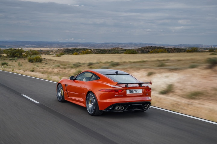 Jaguar F-Type SVR