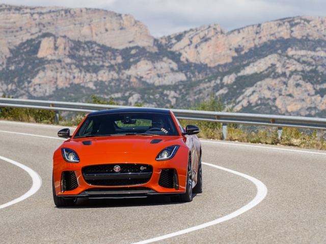 Jaguar F-Type SVR