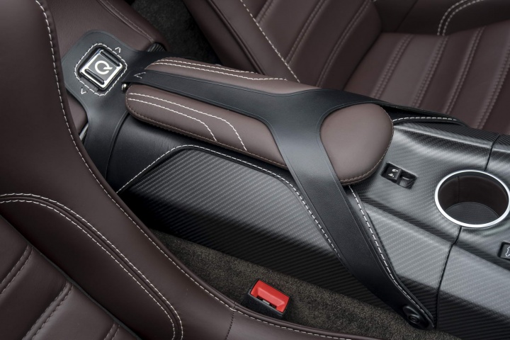 Vantage GT12 loses its head