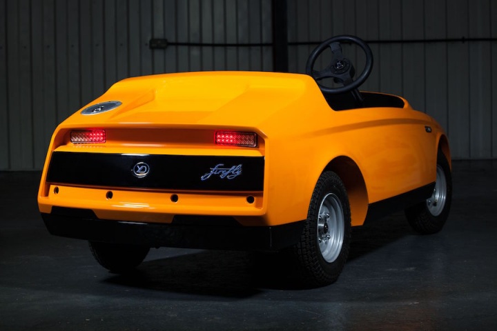 Firefly car for young drivers