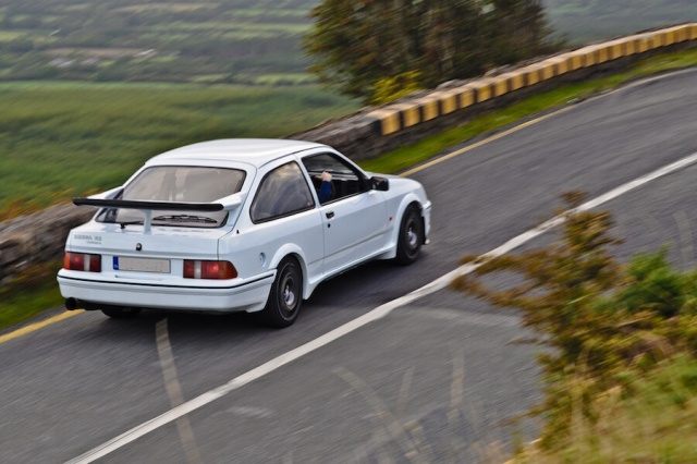 E30 BMW M3 vs. Ford Sierra RS Cosworth!