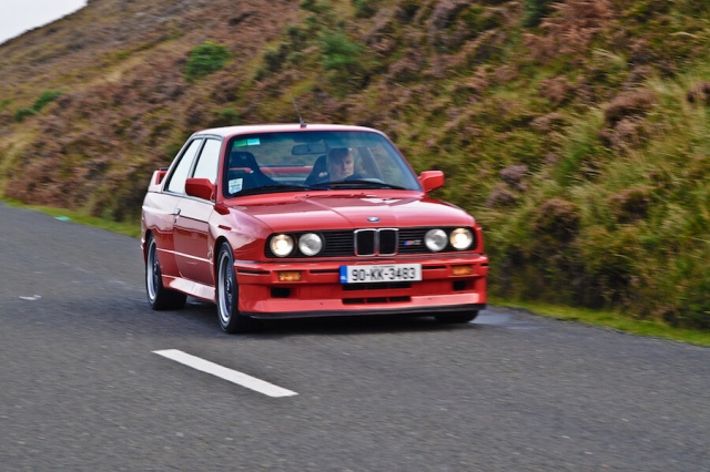 E30 BMW M3 vs. Ford Sierra RS Cosworth!