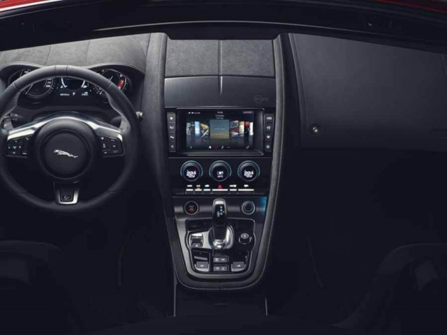 Jaguar announces updated F-Type range