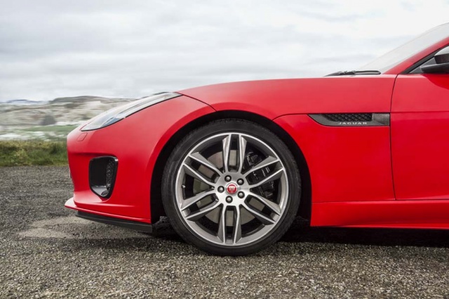 Jaguar F-Type gets 300hp four-pot
