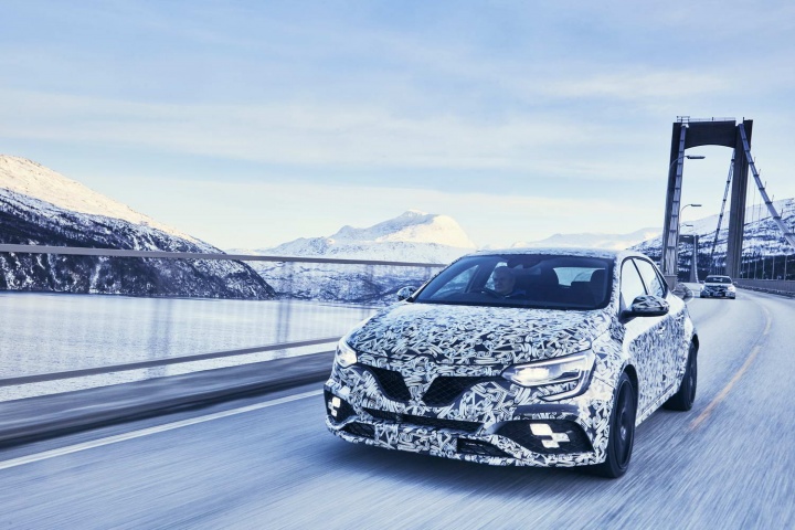 New Renault Sport Megane to get two chassis